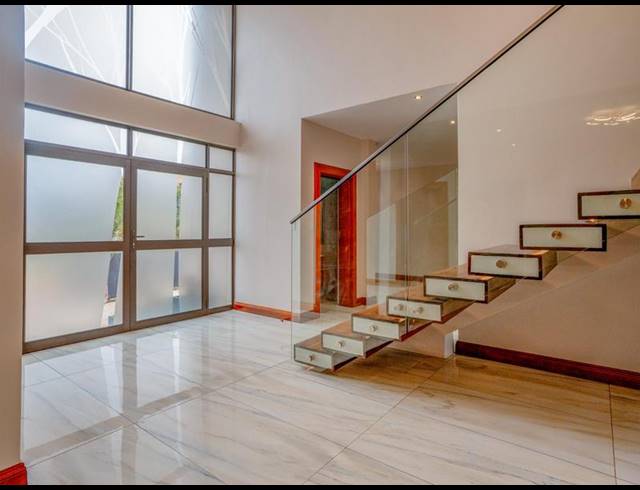 4 BEDROOM HOUSE FOR SALE IN COUNTRY VIEW ESTATE